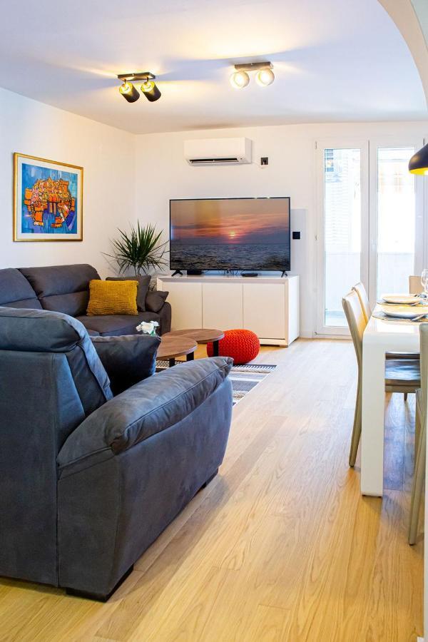 Three Bedroom Apartment With Old Town View - Orlanda'S Apartment Dubrovnik Eksteriør billede