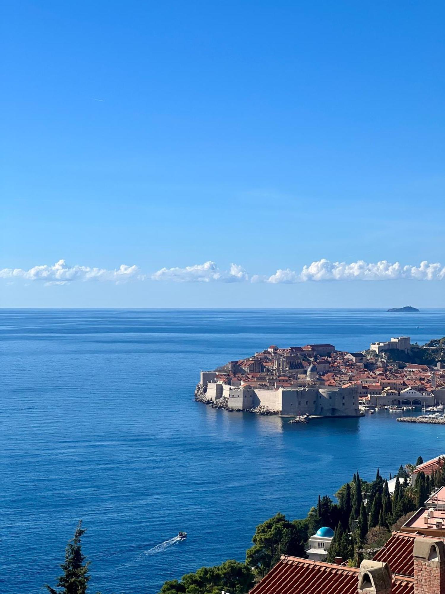 Three Bedroom Apartment With Old Town View - Orlanda'S Apartment Dubrovnik Eksteriør billede