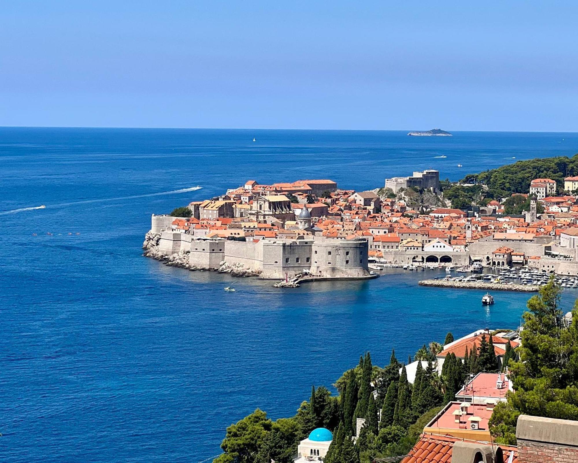 Three Bedroom Apartment With Old Town View - Orlanda'S Apartment Dubrovnik Eksteriør billede