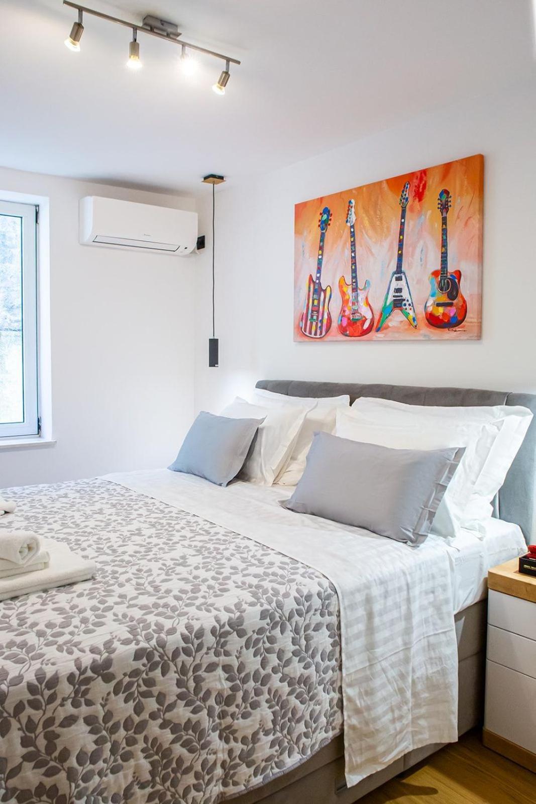 Three Bedroom Apartment With Old Town View - Orlanda'S Apartment Dubrovnik Eksteriør billede
