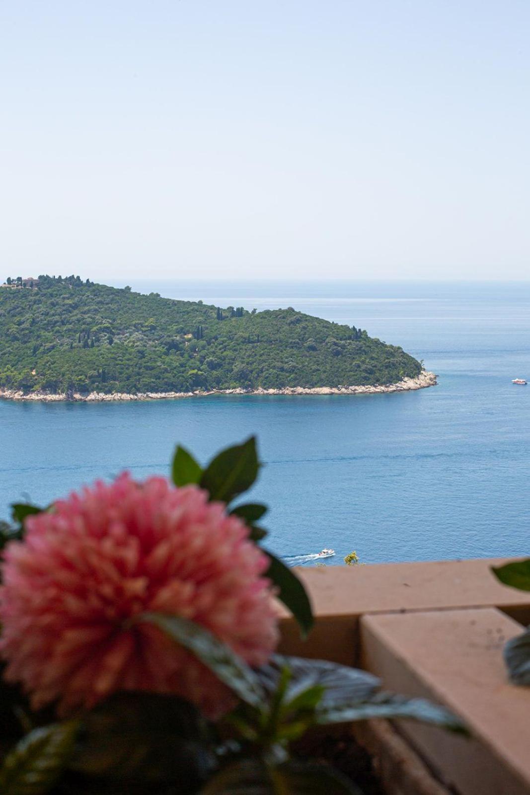 Three Bedroom Apartment With Old Town View - Orlanda'S Apartment Dubrovnik Eksteriør billede
